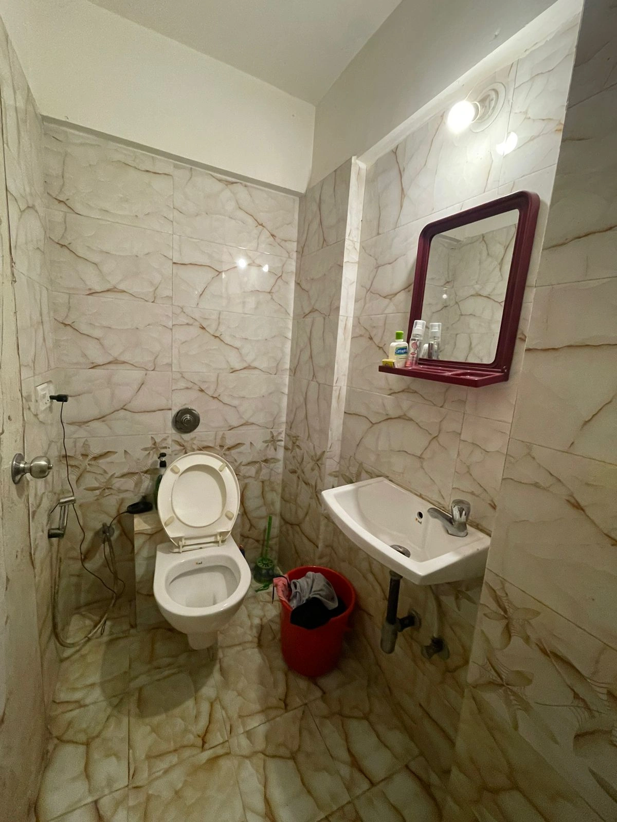 2 BHK Flat for Sale in SETHIA SEA VIEW, Goregaon West